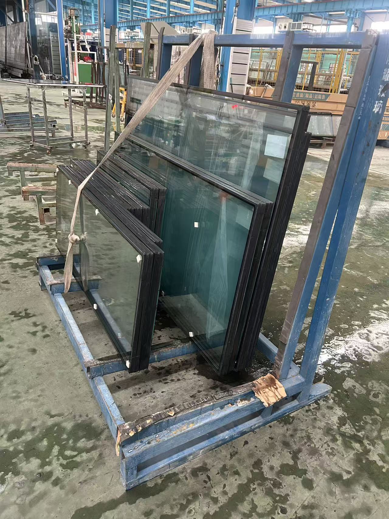 通化市中空玻璃源头直供家用玻璃 - 价格